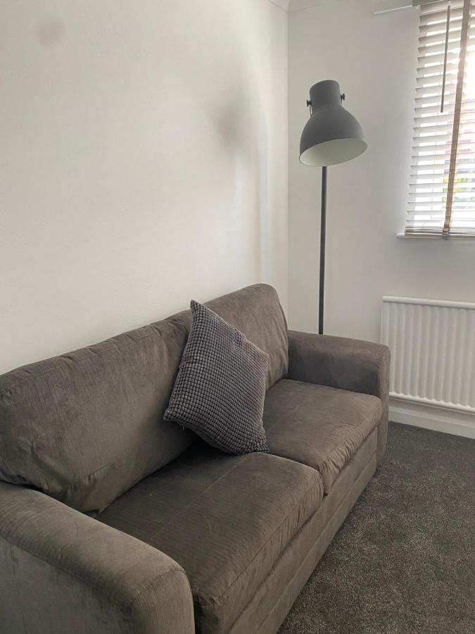 Riverside Park Ground Floor Apartment - St Neots ภายนอก รูปภาพ